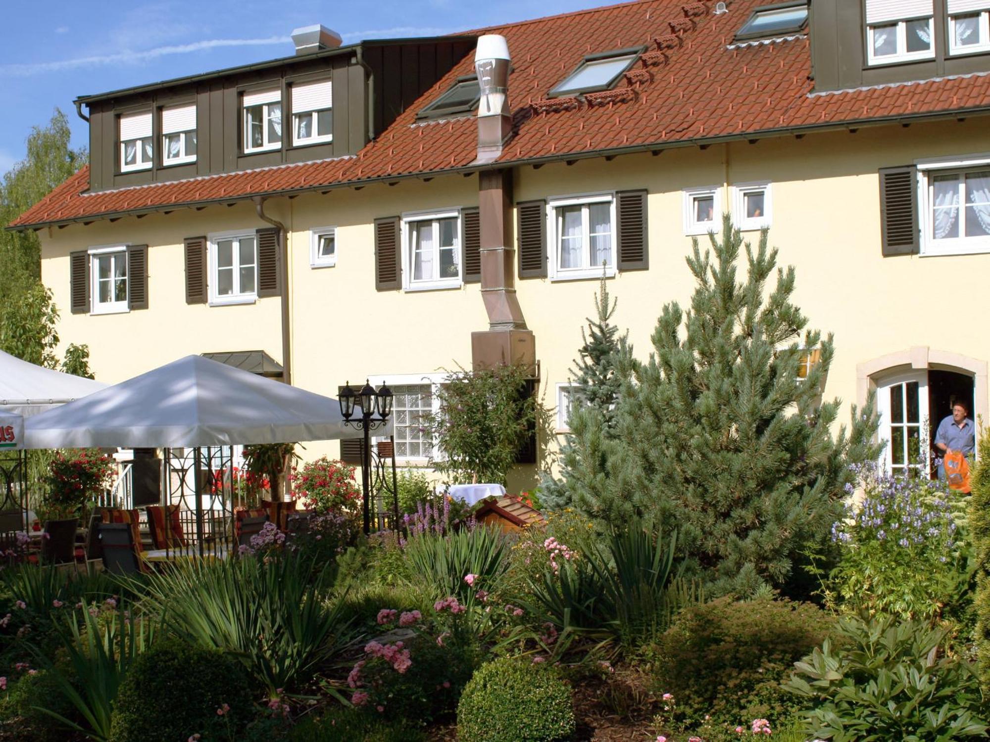 Hotel Garni In Der Breite Albstadt Bagian luar foto
