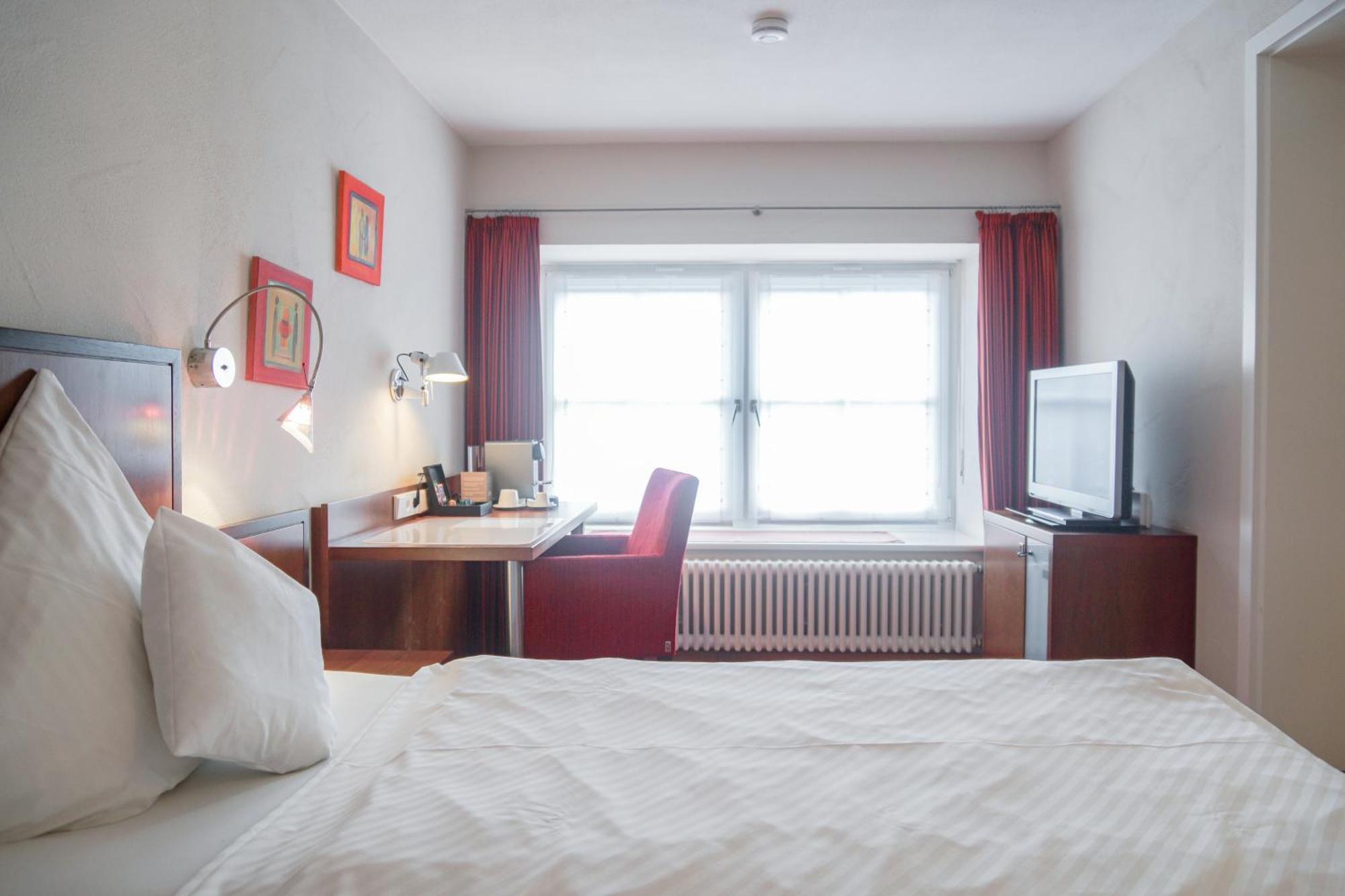 Hotel Garni In Der Breite Albstadt Bagian luar foto