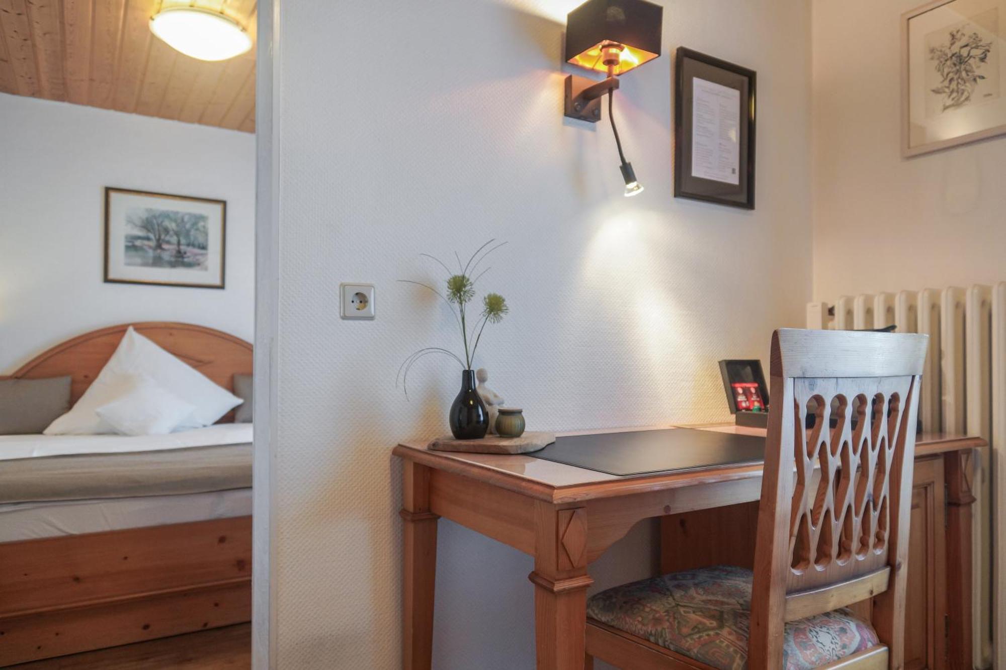 Hotel Garni In Der Breite Albstadt Bagian luar foto