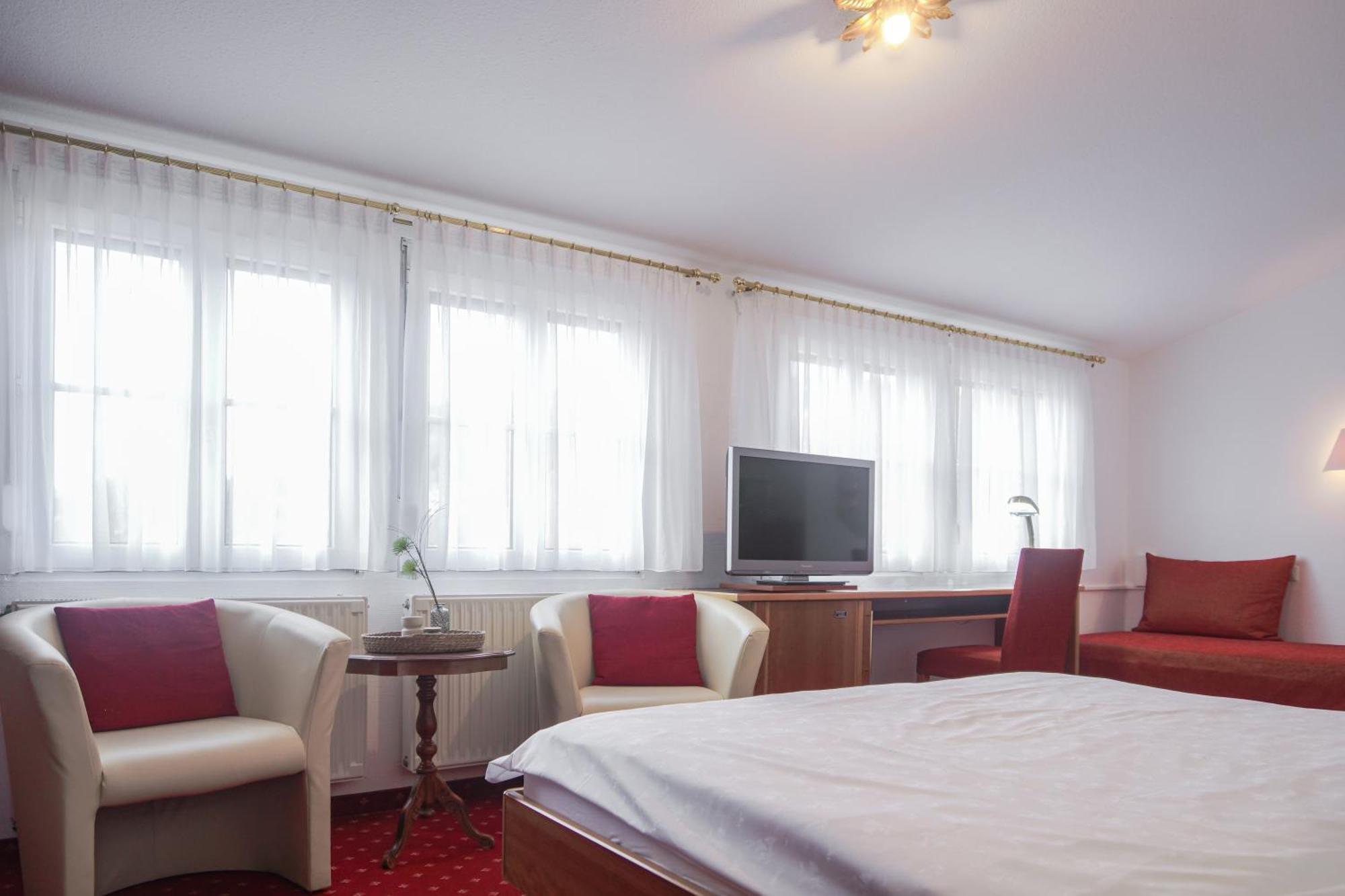 Hotel Garni In Der Breite Albstadt Bagian luar foto