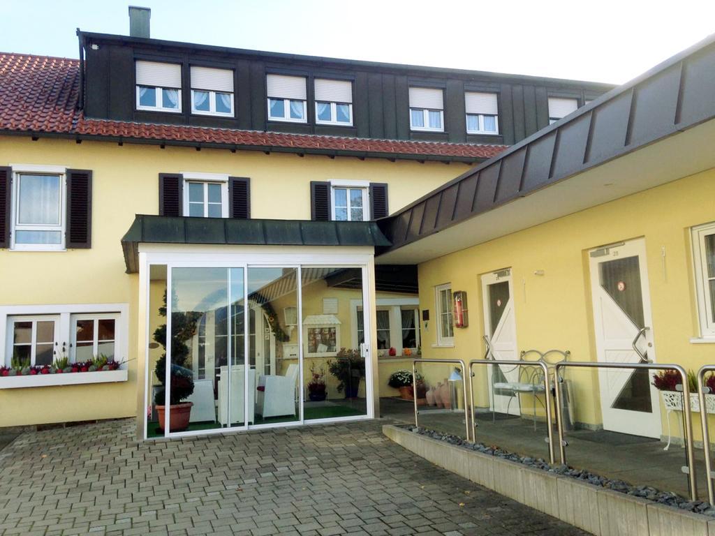 Hotel Garni In Der Breite Albstadt Bagian luar foto